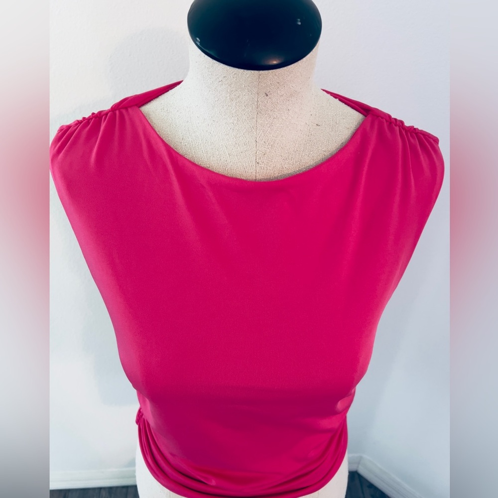 Round neck stretch
